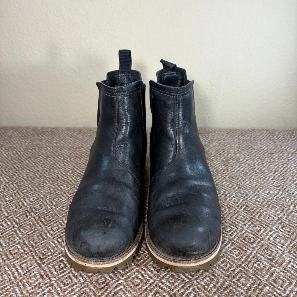 CHACO Womens Black Leather Pull On Ankle Boots Sz 8.5 Comfy Casual Nice Break In - Picture 2 of 7